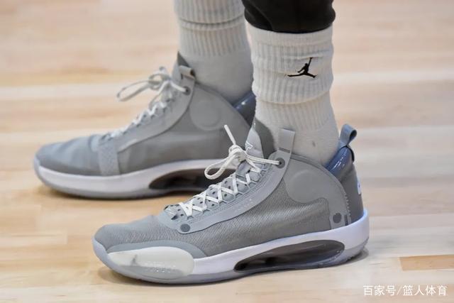 中国首场FIS室内国际滑雪赛在深圳鸣金