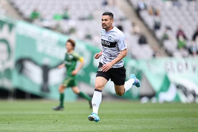 唐斯24+15巴雷特空砍30分 尼克斯送猛龙3连败