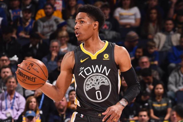 蒙克26+12库里空砍26分 国王大胜勇士4连胜